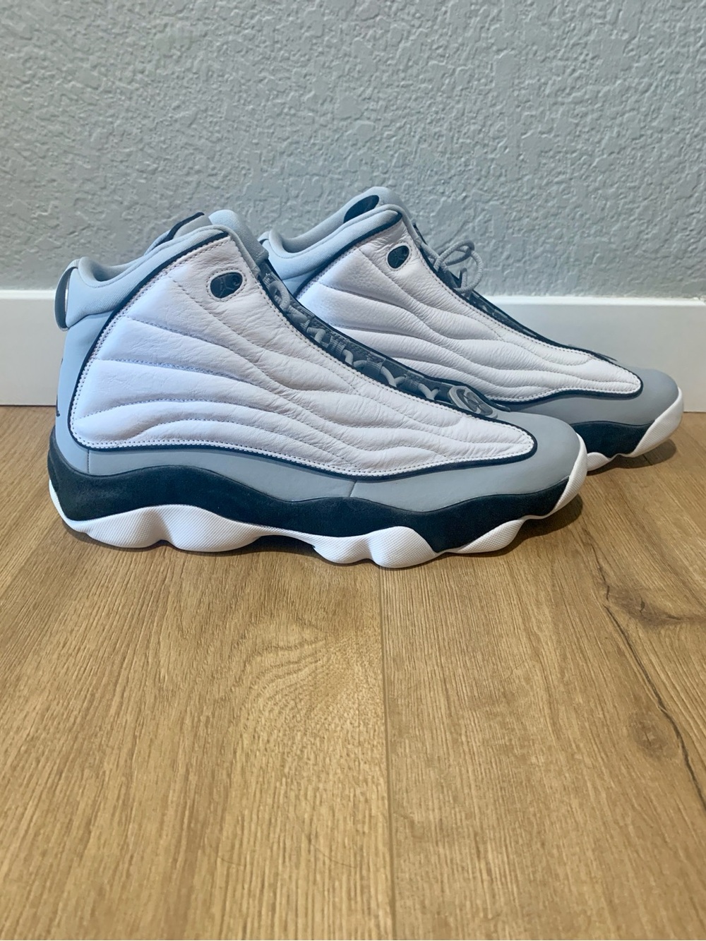 Nike Air Jordan Pro Strong Basketball Shoes